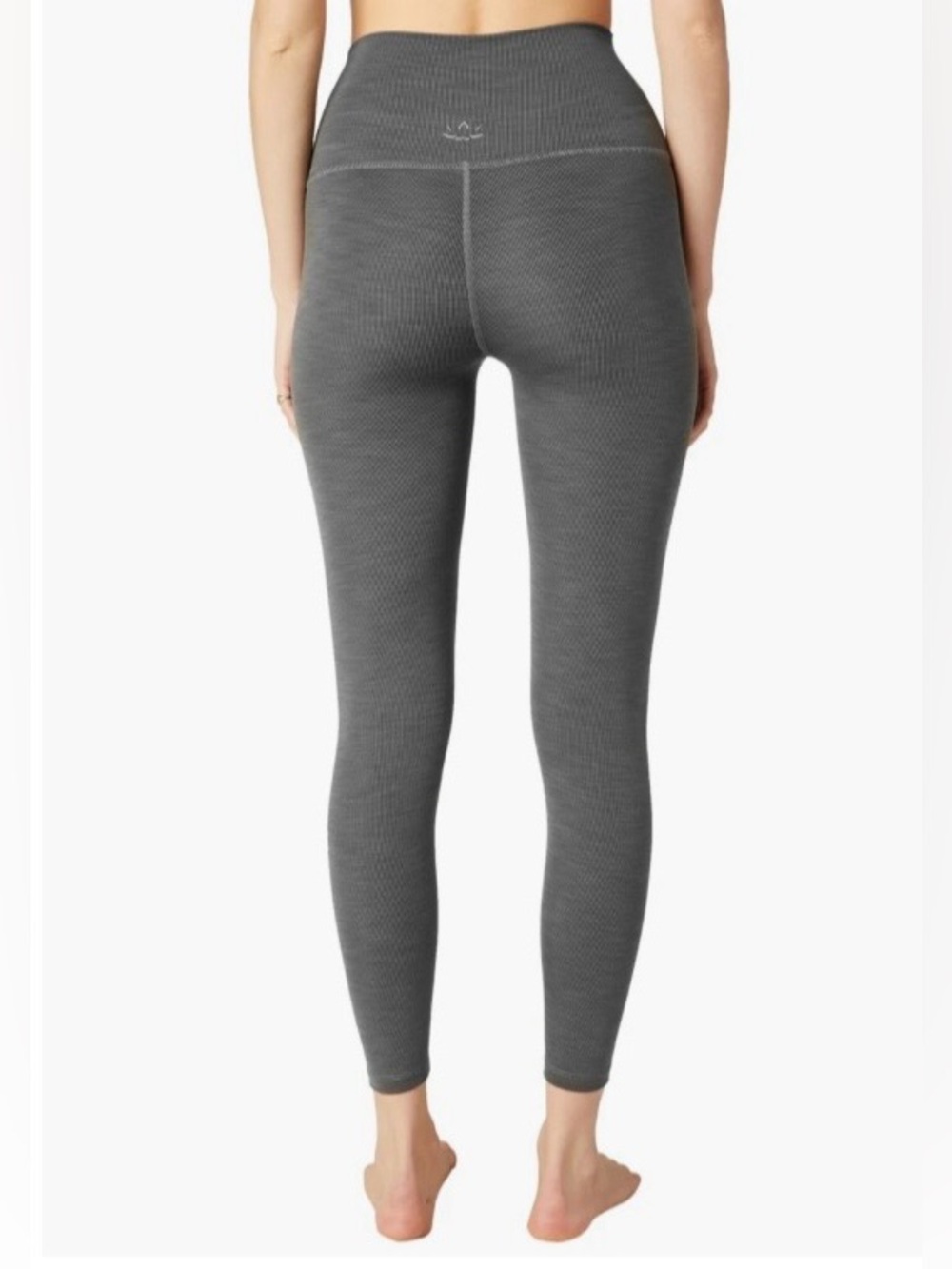 NWT Beyond Yoga Heather Rib High-Waisted Midi Leggings, size M - Picture 3 of 9